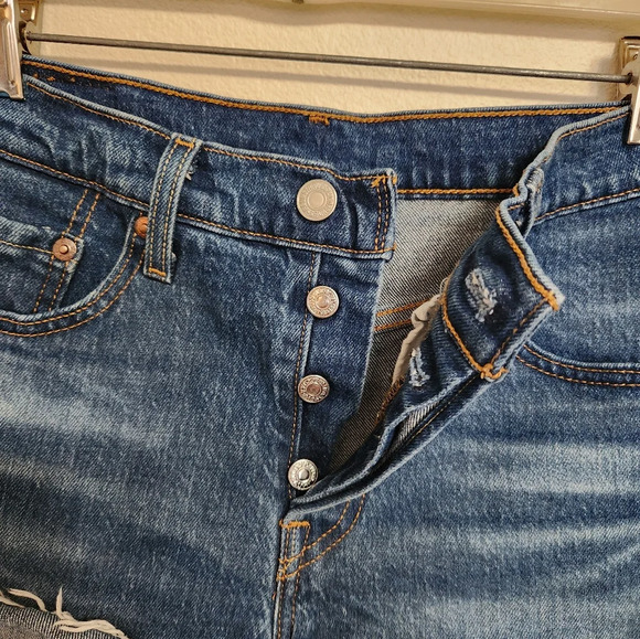 Dark blue 501 Levi's shorts‎ size 25 - Picture 4 of 10